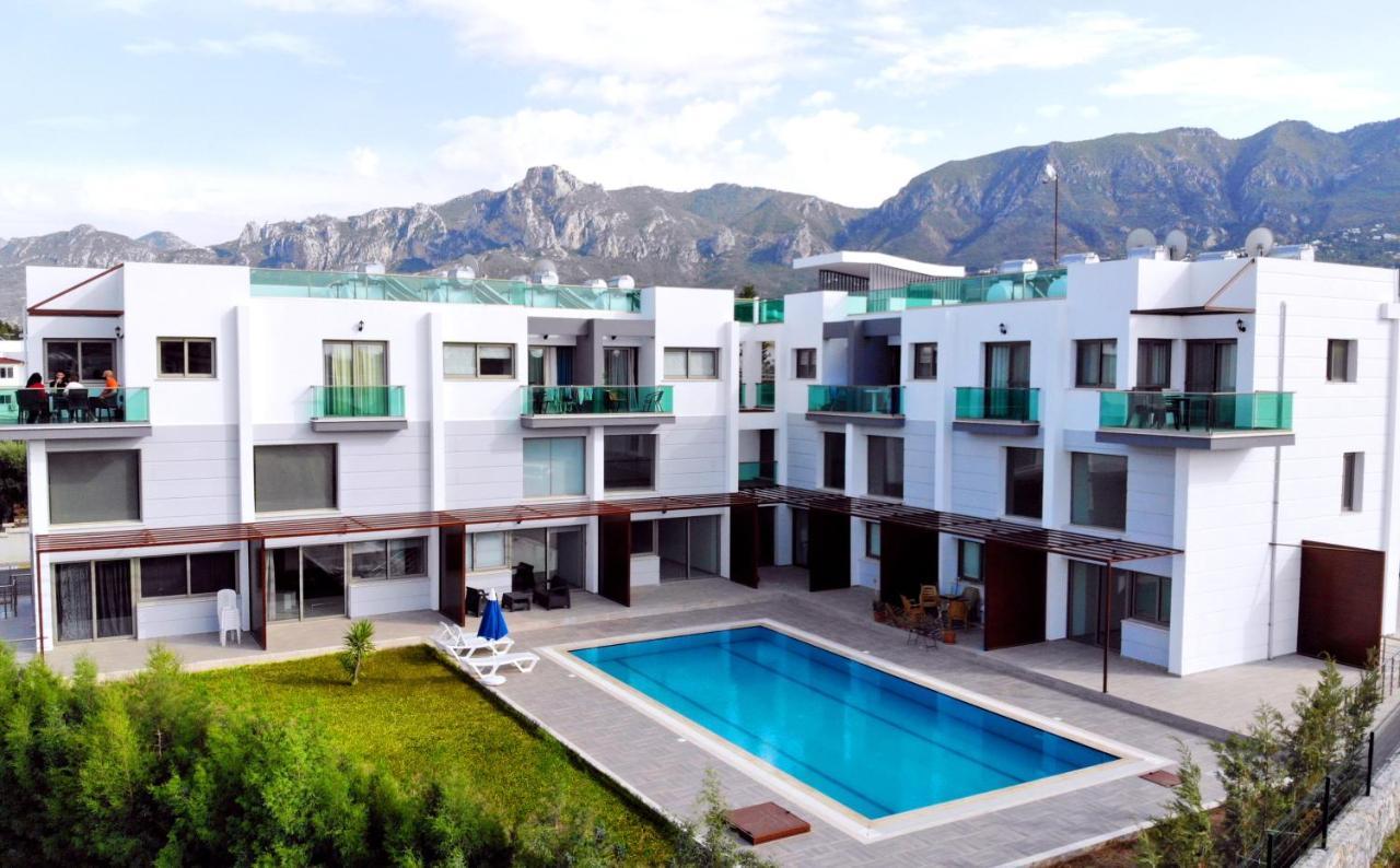 Sunshine Prestige Apartments Agios Georgios  Экстерьер фото